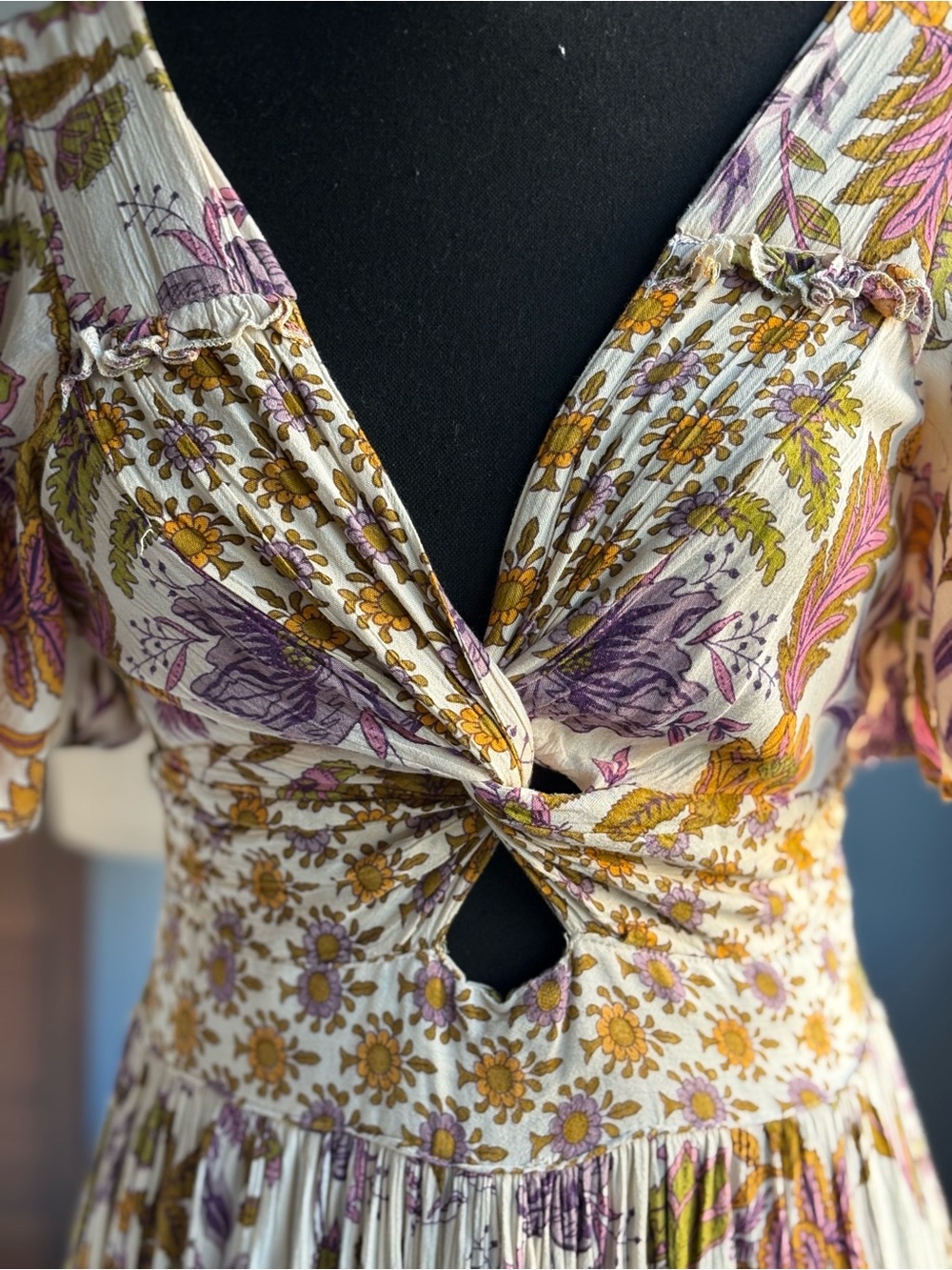 Angie Twist-Front Floral Flutter Sleeve High Low Maxi Dress - Picture 5 of 15